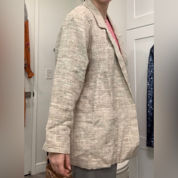 Light weight cream/ mixed color sweater/ cardigan size M/L - Picture 5 of 11